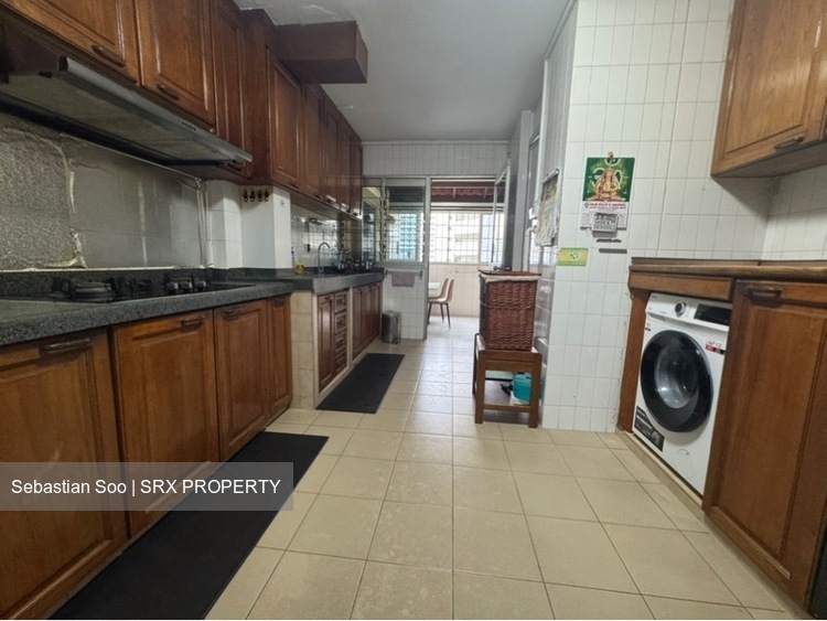 Blk 239 Bukit Panjang Ring Road (Bukit Panjang), HDB Executive #560513861